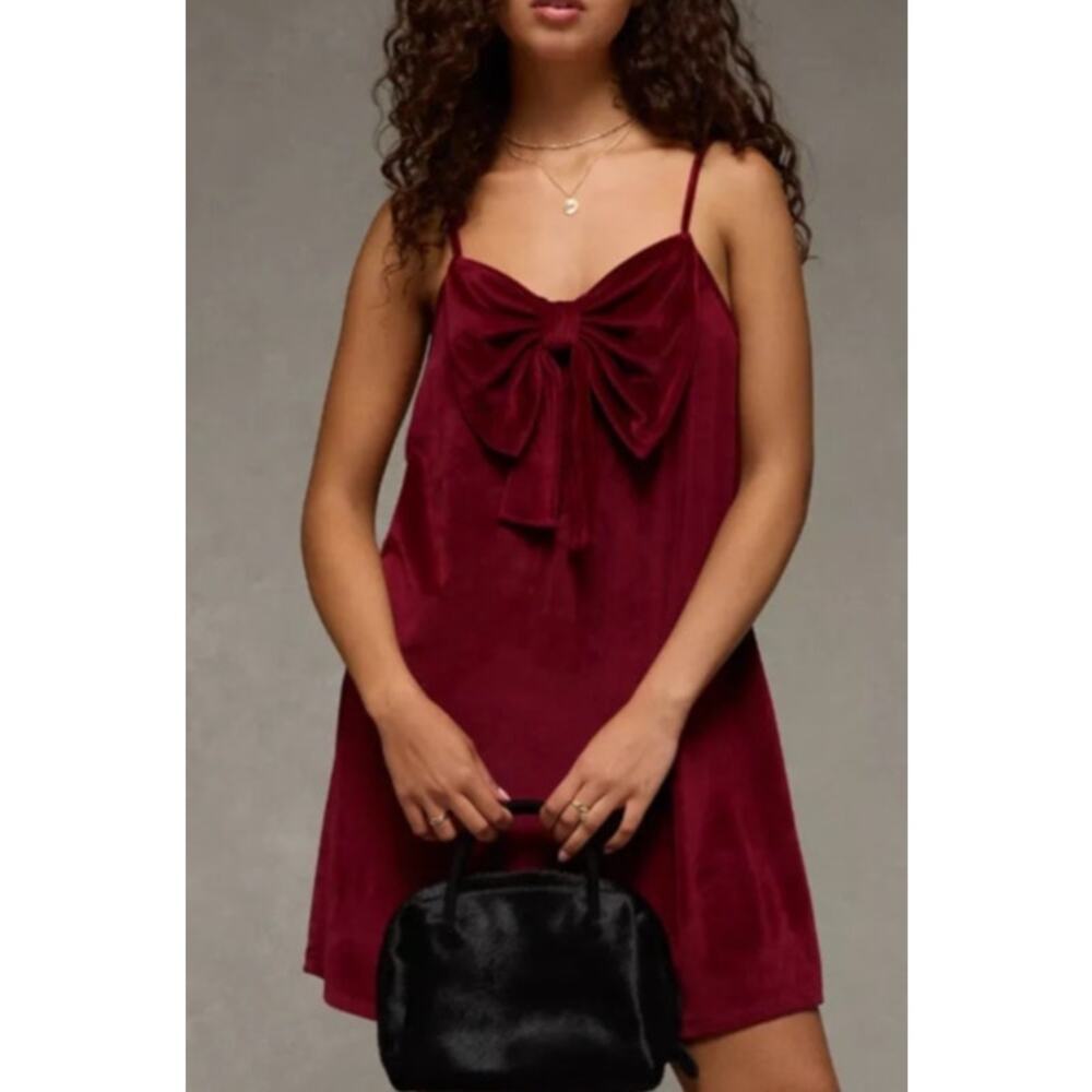 American Eagle Red Velvet Bow Front Lined Mini Dress Medium Romantic Whimsigoth